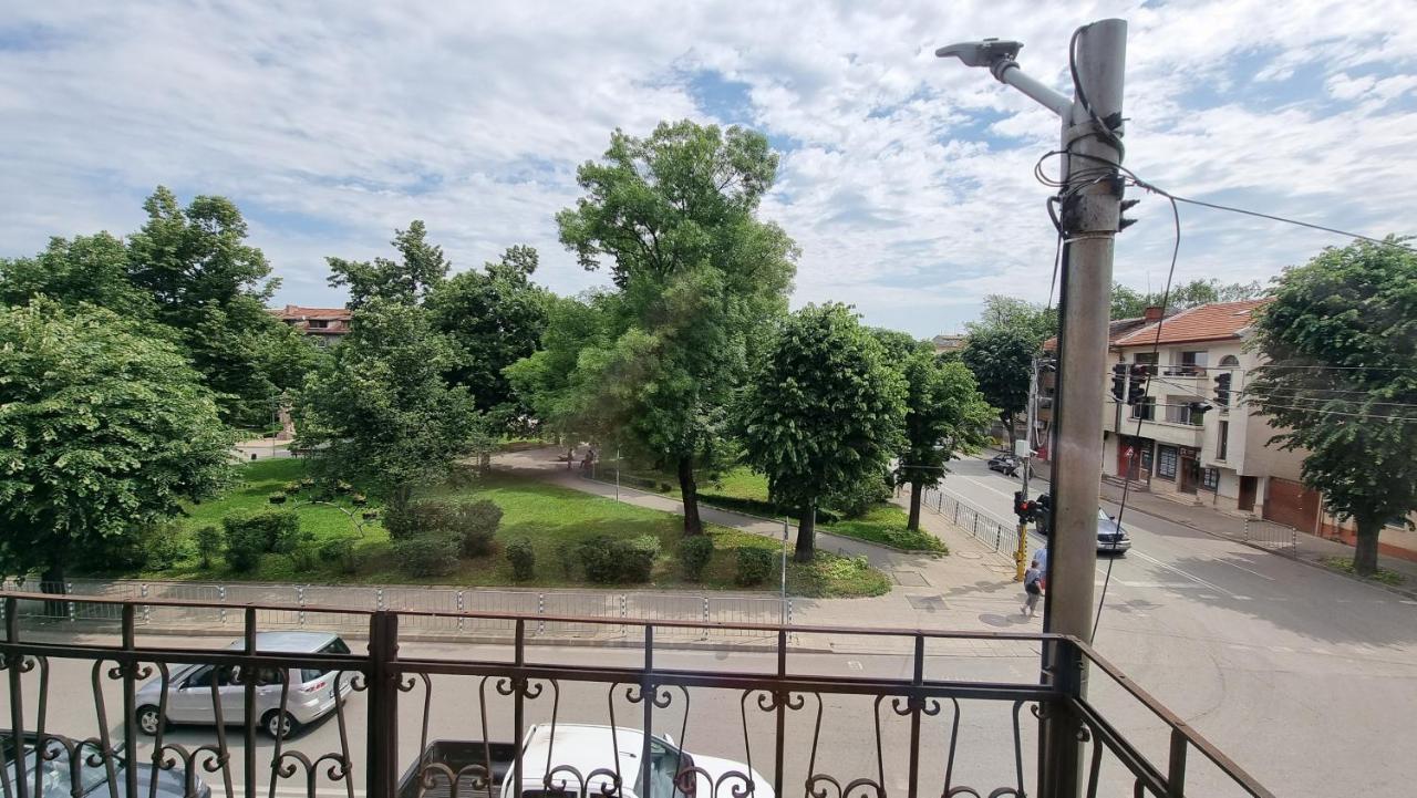 Old Style Hotel Vratsa Exterior foto
